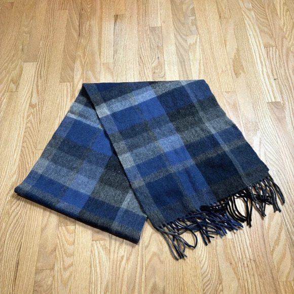 Via Condotti  Roma Made in Italy 100% Lambswool Plaid Scarf with Tassels - Picture 1 of 5